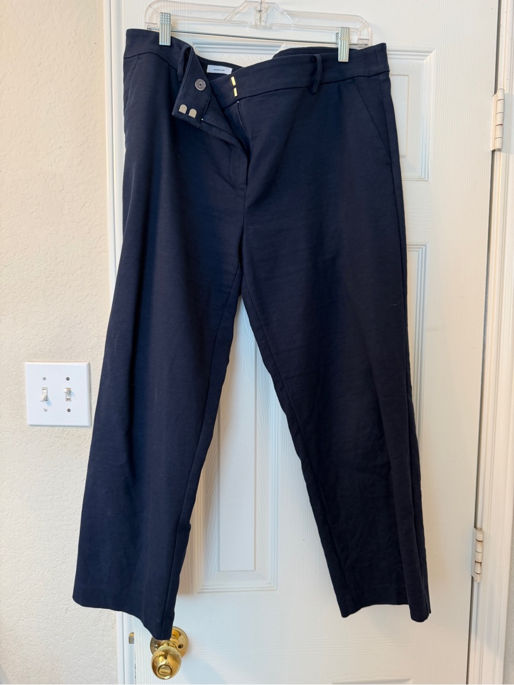 LOFT Women's Navy Cropped Dress Pants